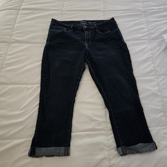 Levi's Denim - Levi's Signature Women's Modern Capri Stretch Cropped Dark Indigo Jeans